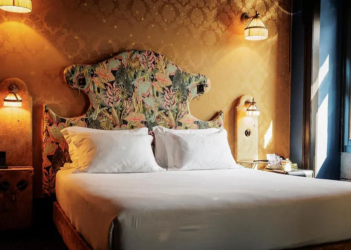 Pensao Amor Madam'S Lodge Lisboa